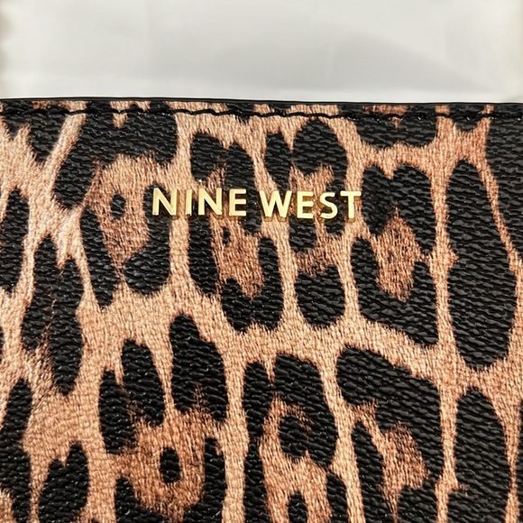 Nine West Crossbody - Picture 2 of 11